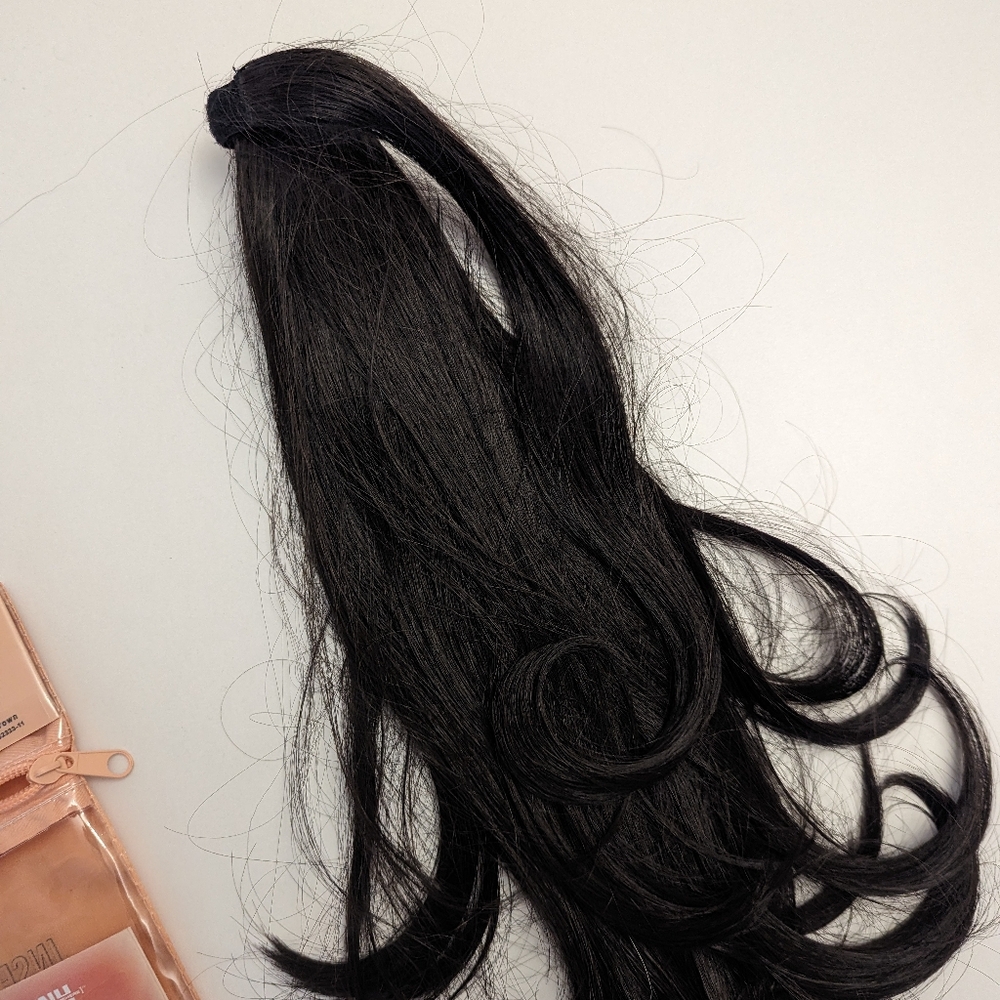 Insert Name Here Dove Ponytail Extension - Picture 6 of 9